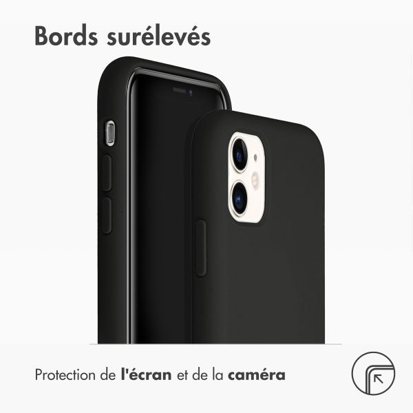 Accezz Coque Liquid Silicone Apple iPhone 11 - Noir