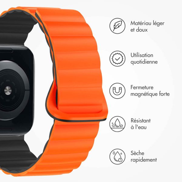 imoshion Bracelet en silicone magnétique Apple Watch Series 1 t/m 11 / SE / Ultra (44/45/46/49 mm) - Oranje & Zwart / Orange & Black