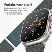 imoshion Bracelet en nylon Alpine Apple Watch Series 1 t/m 11 / SE / Ultra (44/45/46/49 mm) - Bleu