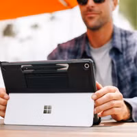 UAG Coque Scout Handstrap Microsoft Surface Pro 12 - Black