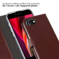 Selencia Étui portefeuille en cuir véritable iPhone 16e - Marron