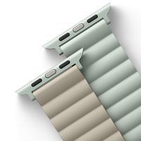 Uniq Bracelet Revix réversible Apple Watch Series 1 t/m 9 / SE (38/40/41 mm) | Series 10 / 11 (42 mm) - Sage / Beige