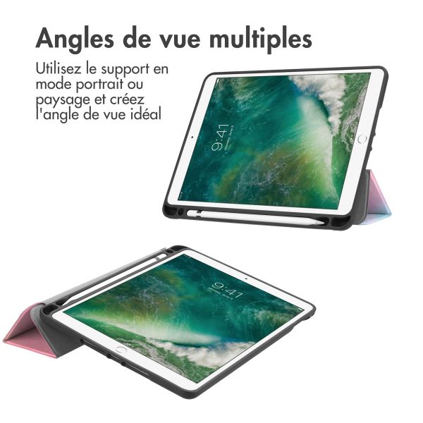 imoshion Coque tablette Design Trifold Apple iPad 6 (2018) 9.7 pouces / iPad 5 (2017) 9.7 pouces / Air 2 (2014)/Air 1 (2013) - Sky