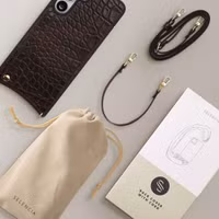 Selencia Coque de télephone Nova Croco avec cordon et porte-cartes Samsung Galaxy S25 FE - Choco Brown