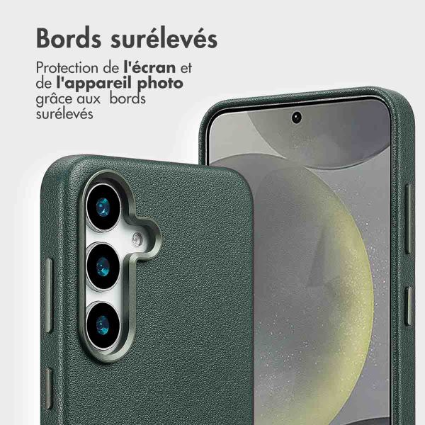 Accezz Étui de téléphone portefeuille en cuir 2-en-1 avec MagSafe Samsung Galaxy S25 - Cedar Green