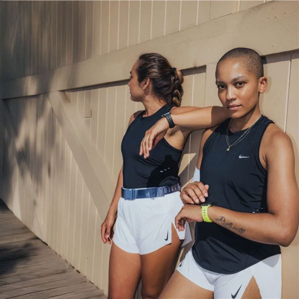 Nomad Bracelet Tempo en silicone Apple Watch Series 1 - 9 / SE (38/40/41 mm) | Series 10 / 11 (42 mm) - Lime