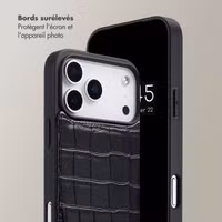 Selencia Coque de télephone Nova Croco avec cordon et porte-cartes Apple iPhone 17 Pro Max - Noir