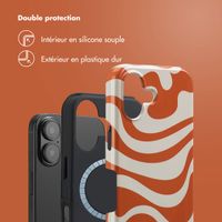 Selencia Coque arrière Vivid Tough avec MagSafe iPhone 16 - Dream Swirl Orange