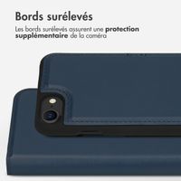 Accezz Étui de téléphone portefeuille en cuir de qualité supérieure 2 en 1 iPhone SE (2022 / 2020) / 8 / 7 / 6(s) - Bleu foncé