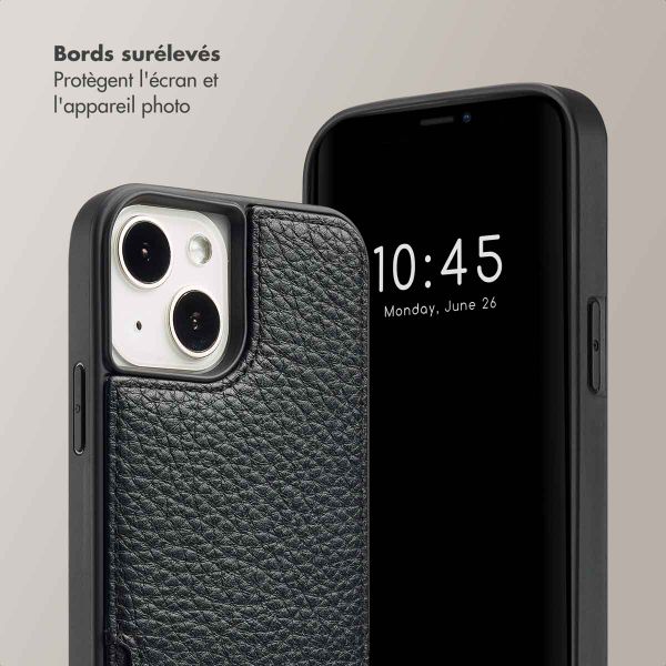 Selencia Coque arrière avec cordon et porte-cartes Nova iPhone 13 - Noir