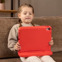 imoshion Coque kidsproof avec poignée Apple iPad 11 (2025) 11 pouces A16 / iPad 10 (2022) 10.9 pouces - Rouge