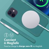 imoshion Coque arrière Color avec cordon amovible et MagSafe Apple iPhone 12 (Pro) - Vert foncé