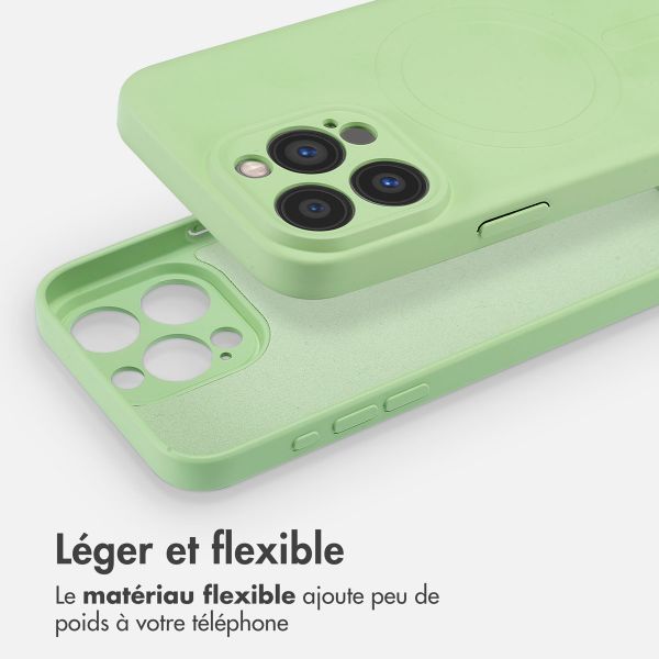 imoshion Coque Couleur avec MagSafe Apple iPhone 15 Pro Max - Vert