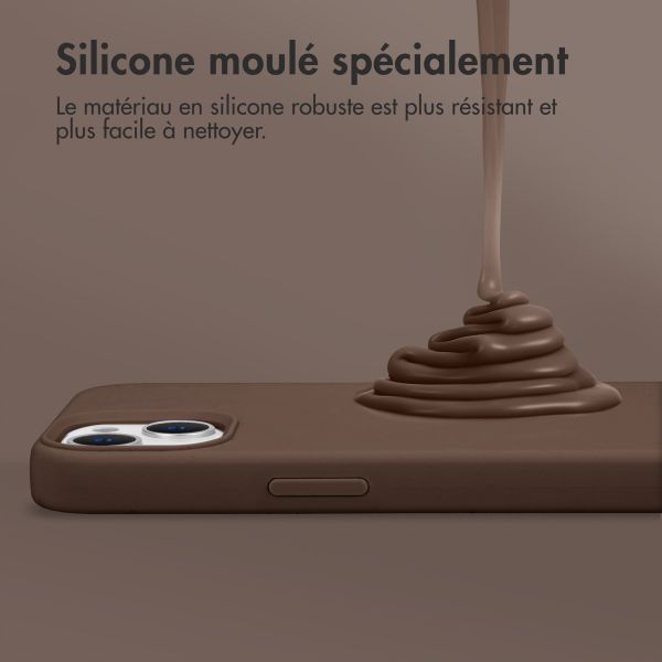 Accezz Coque Liquid Silicone avec MagSafe iPhone 16 Pro - New Tea Brown