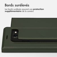 Accezz Étui de téléphone Slim Folio en cuir de qualité supérieure iPhone SE (2022 / 2020) / 8 / 7 / 6(s) - Vert