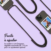 Coque de couleur personnalisée MagSafe avec cordon amovible et Polaroid iPhone 15 - Black Coffee