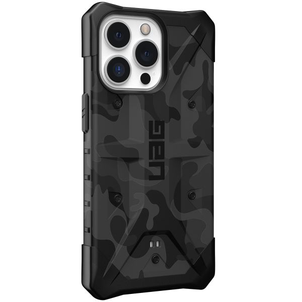 UAG Coque Pathfinder iPhone 13 - Midnight Camo