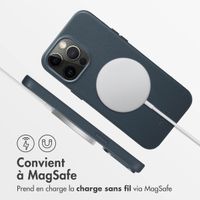 Accezz Coque arrière en cuir avec MagSafe Apple iPhone 14 Pro Max - Nightfall Blue