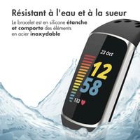 imoshion Bracelet de sport en silicone avec trous Fitbit Charge 5 / Charge 6 - Noir