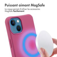 imoshion Coque arrière Color avec cordon amovible et MagSafe Apple iPhone 13 - Raspberry