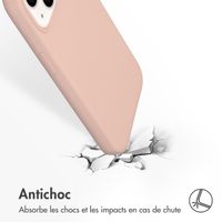 Accezz Coque Liquid Silicone iPhone 14 - Rose