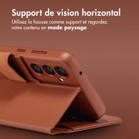 Accezz Étui de télephone portefeuille en cuir 2-en-1 avec MagSafe Samsung Galaxy S24 Plus - Sienna Brown