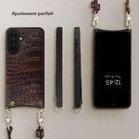 Selencia Coque de télephone Nova Croco avec cordon et porte-cartes Samsung Galaxy A37 (5G) - Choco Brown
