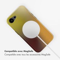 Selencia Coque arrière Vivid avec MagSafe Apple iPhone 16e - Gradient Olive Dust