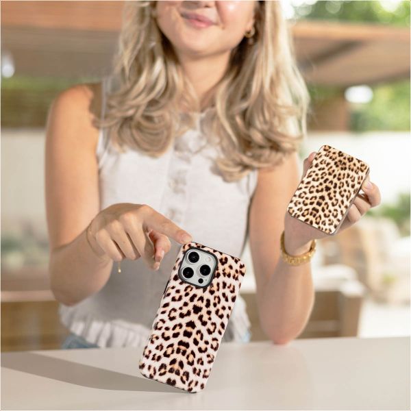 Selencia Powerbank Vivid 5 000 mAh - MagSafe et Qi2 - Desert Gold / Leopard