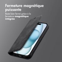 imoshion Étui de téléphone portefeuille Slim Apple iPhone 15 - Noir