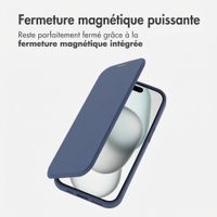 imoshion Bookcase transparente avec MagSafe Apple iPhone 15 - Bleu