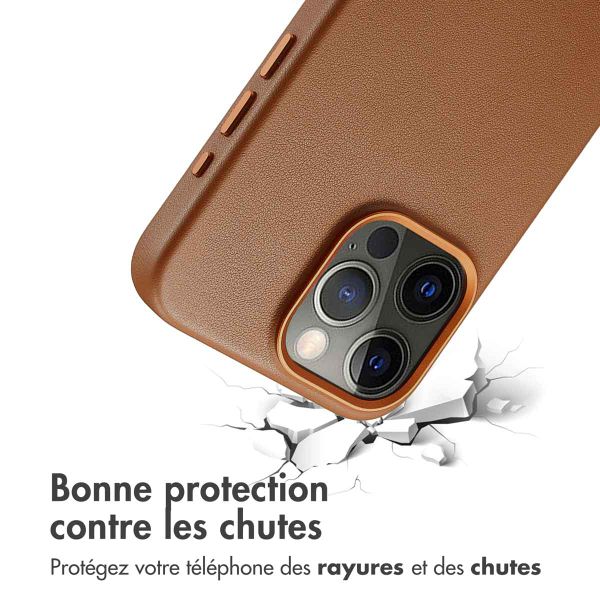 Accezz Coque arrière en cuir avec MagSafe iPhone 15 Pro Max - Sienna Brown