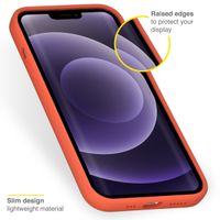 Accezz Coque Liquid Silicone iPhone 13 - Nectarine