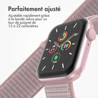 imoshion Bracelet en nylon Apple Watch Series 1 t/m 9 / SE (38/40/41 mm) | Series 10 / 11 (42 mm) - Light Pink