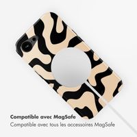 Selencia Coque arrière Vivid avec MagSafe Apple iPhone 16e - Art Wave Black