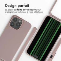imoshion Coque en silicone avec cordon Apple iPhone 15 Pro Max - Sand Pink