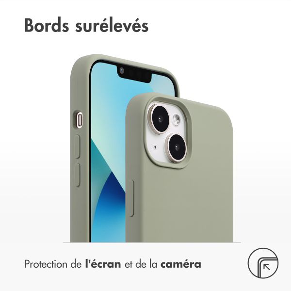 Accezz Coque Liquid Silicone avec MagSafe Apple iPhone 13 - Cooper Green