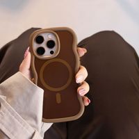 Selencia Coque arrière Wavy avec MagSafe Apple iPhone 15 - Mocha Brown