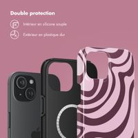 Selencia Coque arrière Vivid avec MagSafe Apple iPhone 15 - Wavy Swirl Pink Plum