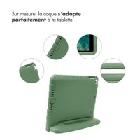 imoshion Coque kidsproof avec poignée Apple iPad 6 (2018) 9.7 pouces / iPad 5 (2017) 9.7 pouces - Olive Green