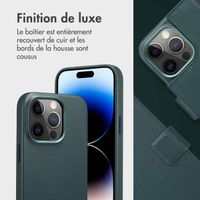 Accezz Étui de télephone portefeuille en cuir 2-en-1 avec MagSafe Apple iPhone 14 Pro - Cedar Green