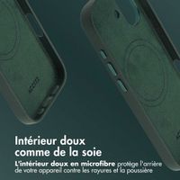 Accezz Coque arrière en cuir avec MagSafe Apple iPhone 17 - Cedar Green
