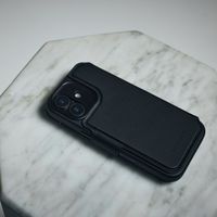 Decoded Portefeuille détachable 2 en 1 en cuir MagSafe Apple iPhone 17 Pro - Navy Shadow