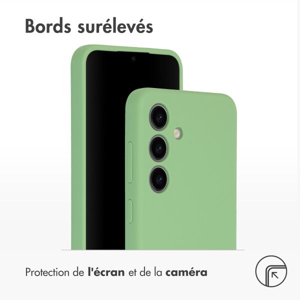 Accezz Coque Liquid Silicone Samsung Galaxy S24 - Vert