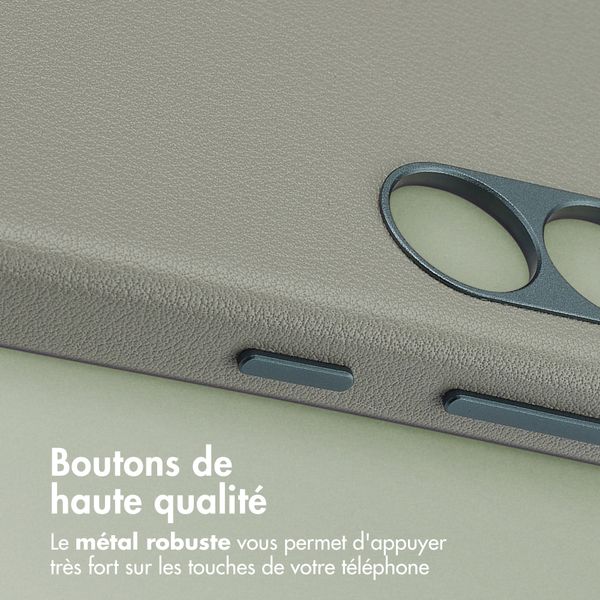 Accezz Coque arrière en cuir avec MagSafe Samsung Galaxy S25 - Light Grey