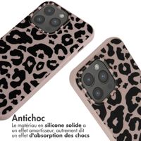 imoshion Coque design en silicone avec cordon iPhone 15 Pro Max - Animal Pink