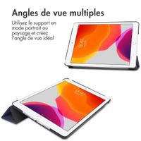 imoshion Coque tablette Trifold Apple iPad 9 (2021) 10.2 pouces / iPad 8 (2020) 10.2 pouces / iPad 7 (2019) 10.2 pouces - Bleu foncé