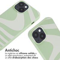 imoshion Coque design en silicone avec cordon iPhone 15 - Retro Green