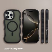 Selencia Coque arrière Wavy avec MagSafe Apple iPhone 16 Pro Max - Noir