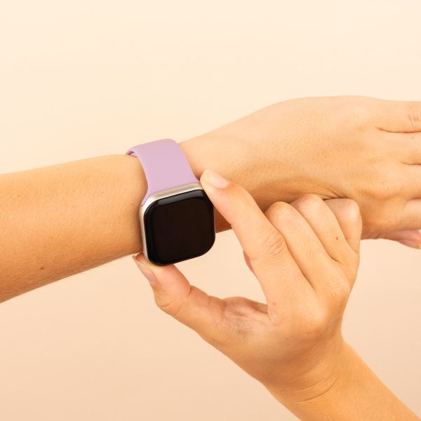 imoshion Bracelet en silicone⁺ Apple Watch Series 1 t/m 9 / SE (38/40/41 mm) | Series 10 / 11 (42 mm) - Taille S/M - Mauve